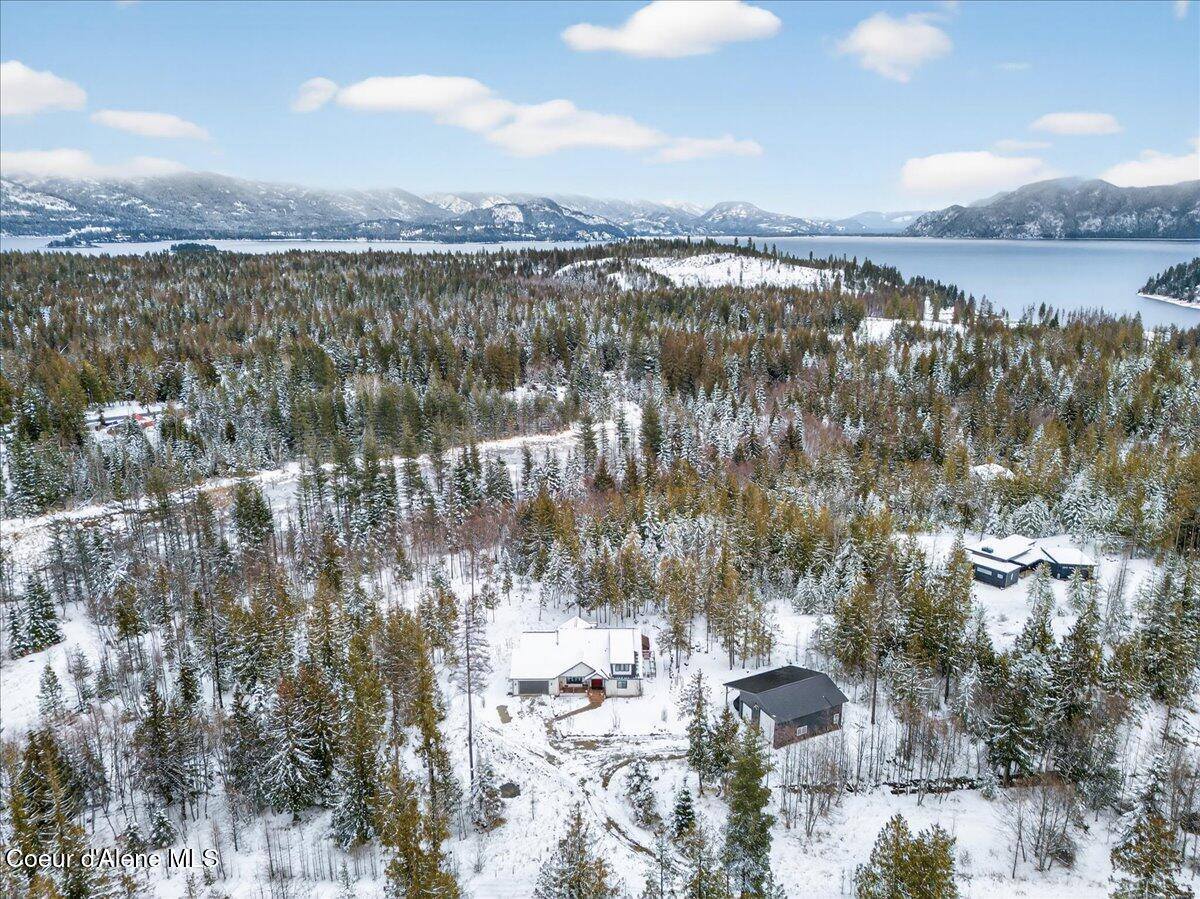 505 Chippewa Trl, Sagle, ID 83860