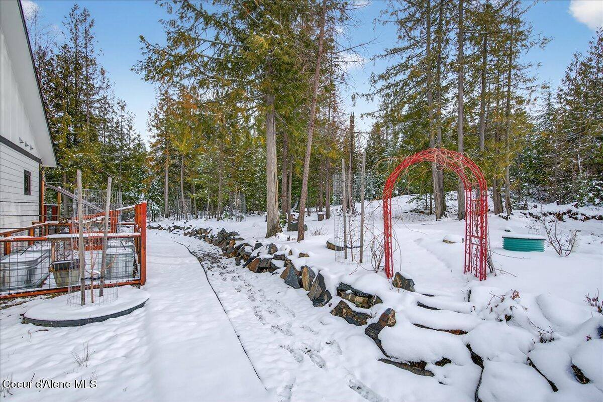 505 Chippewa Trl, Sagle, ID 83860