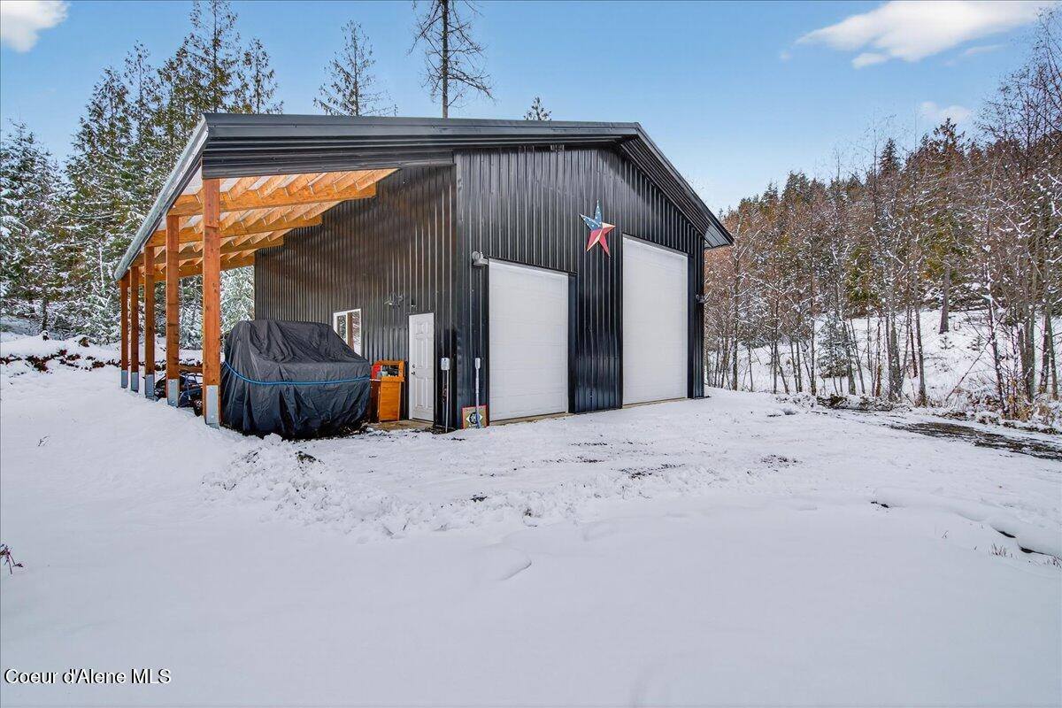 505 Chippewa Trl, Sagle, ID 83860