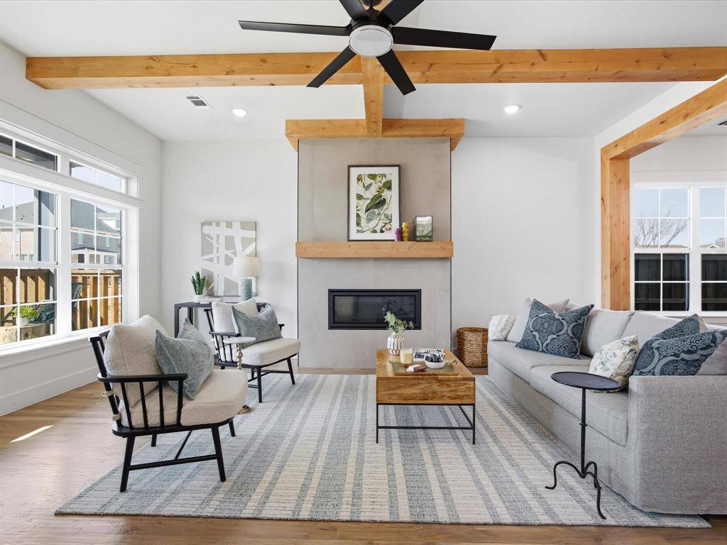 305 Dylan Way, Midlothian, TX 76065