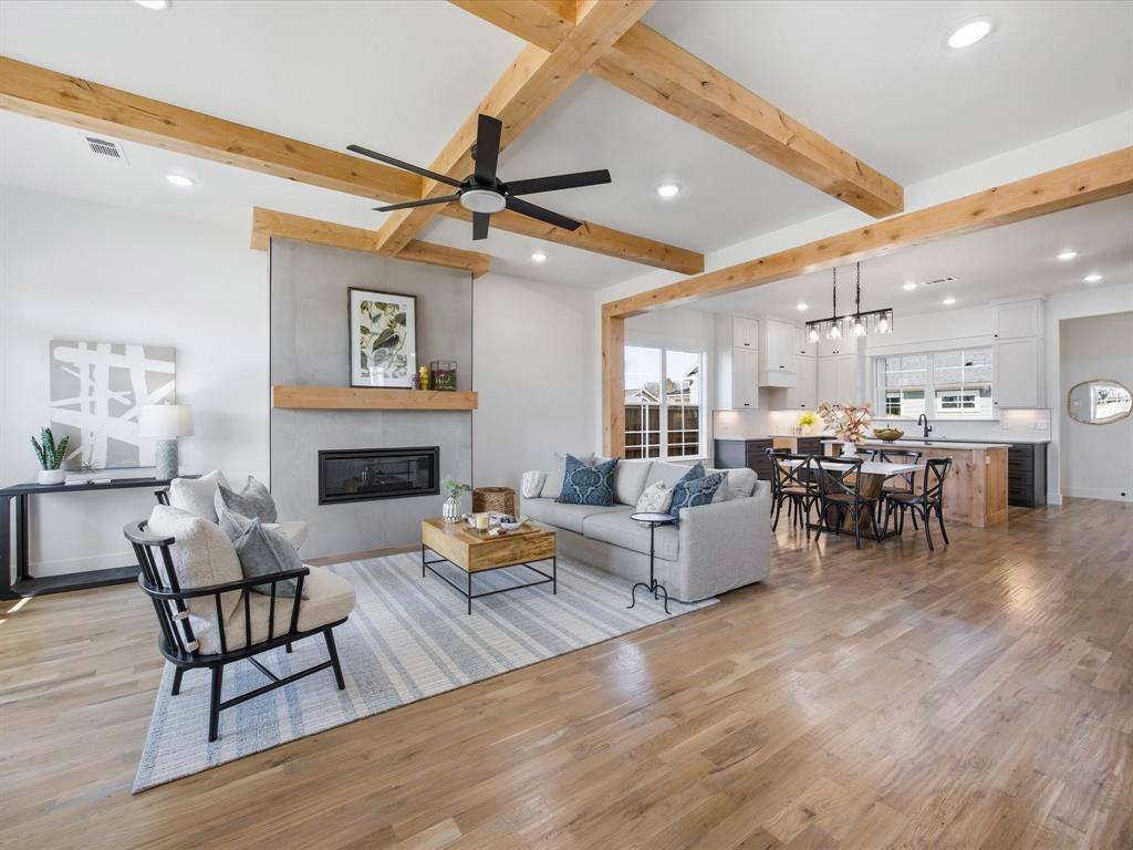 305 Dylan Way, Midlothian, TX 76065