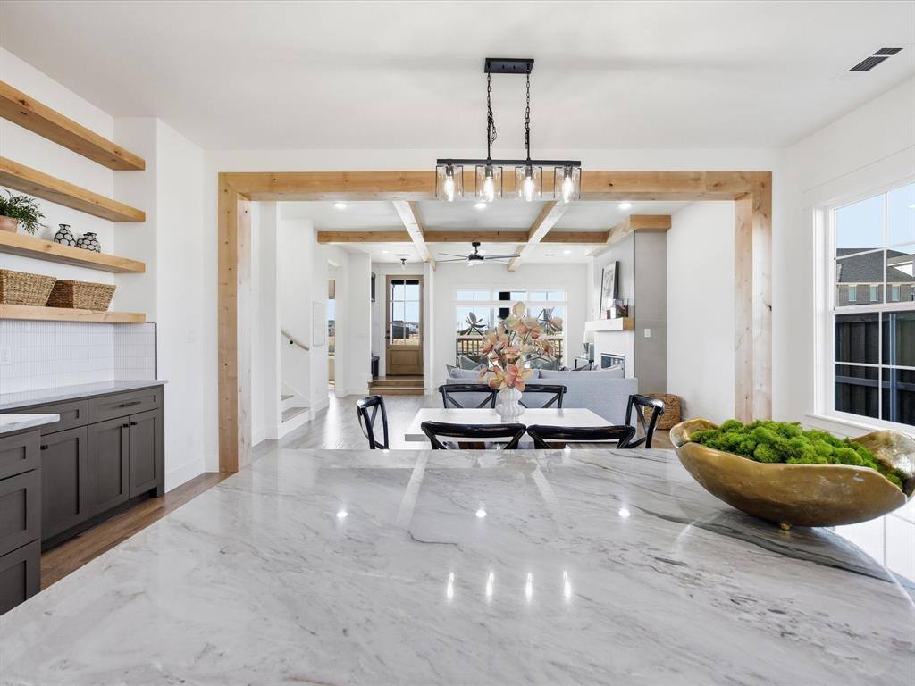 305 Dylan Way, Midlothian, TX 76065