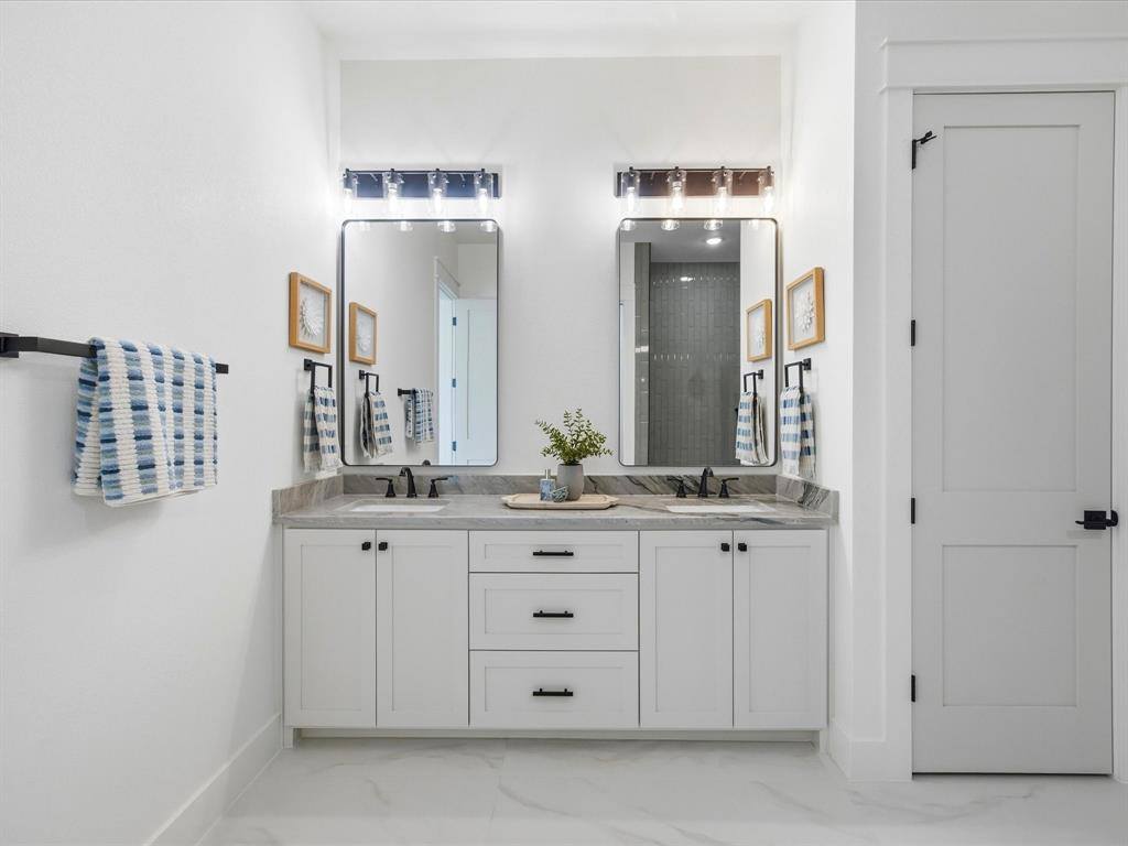 305 Dylan Way, Midlothian, TX 76065