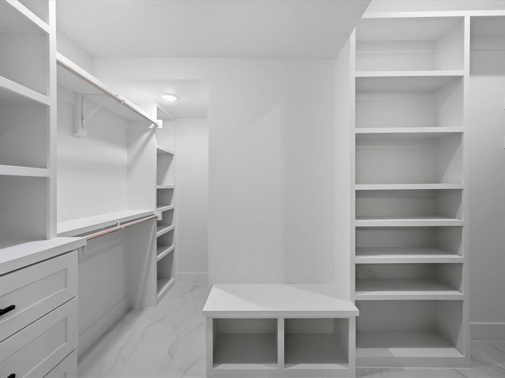 305 Dylan Way, Midlothian, TX 76065