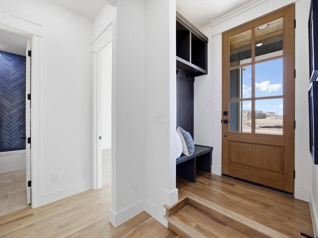 305 Dylan Way, Midlothian, TX 76065