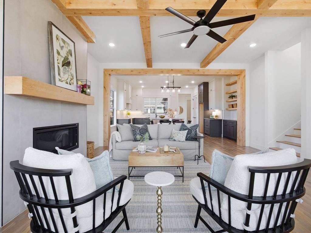 305 Dylan Way, Midlothian, TX 76065