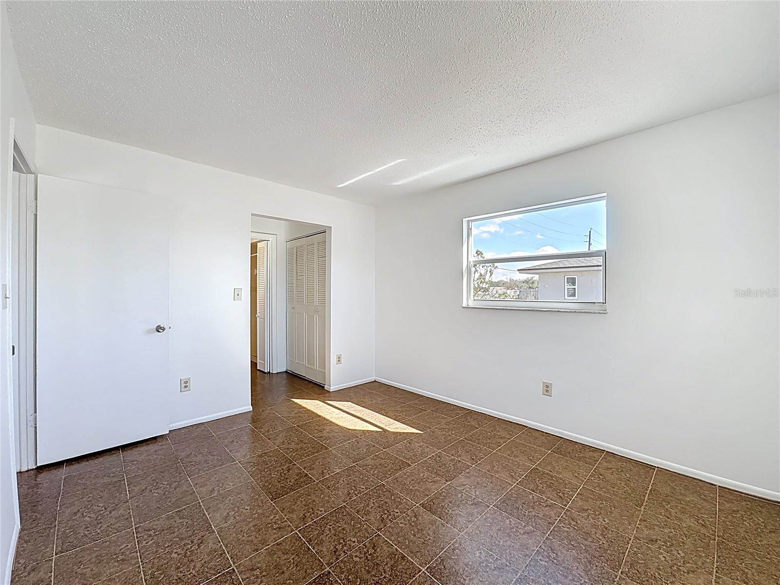 637 Michigan Drive North, Venice, FL 34293