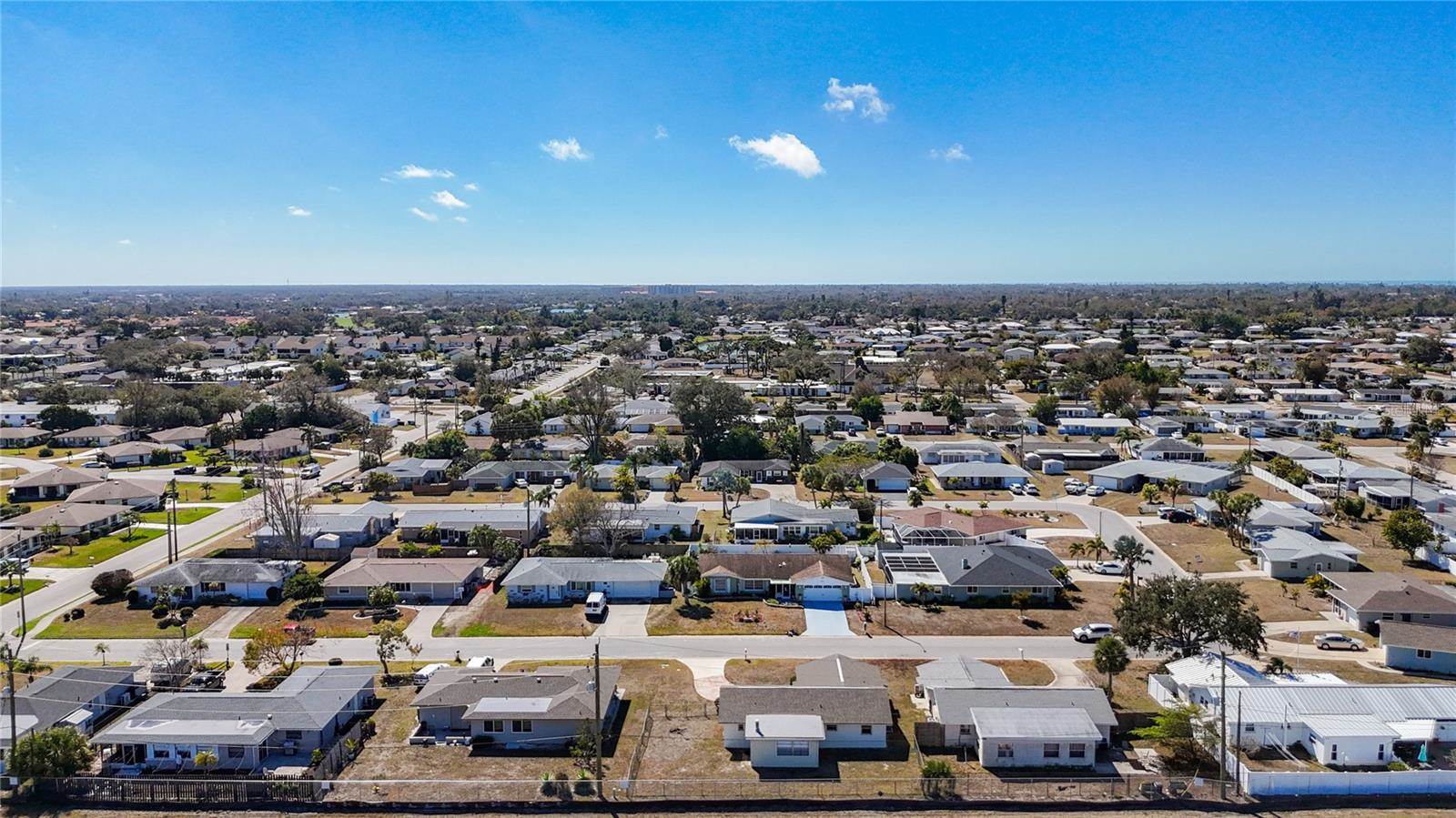 637 Michigan Drive North, Venice, FL 34293