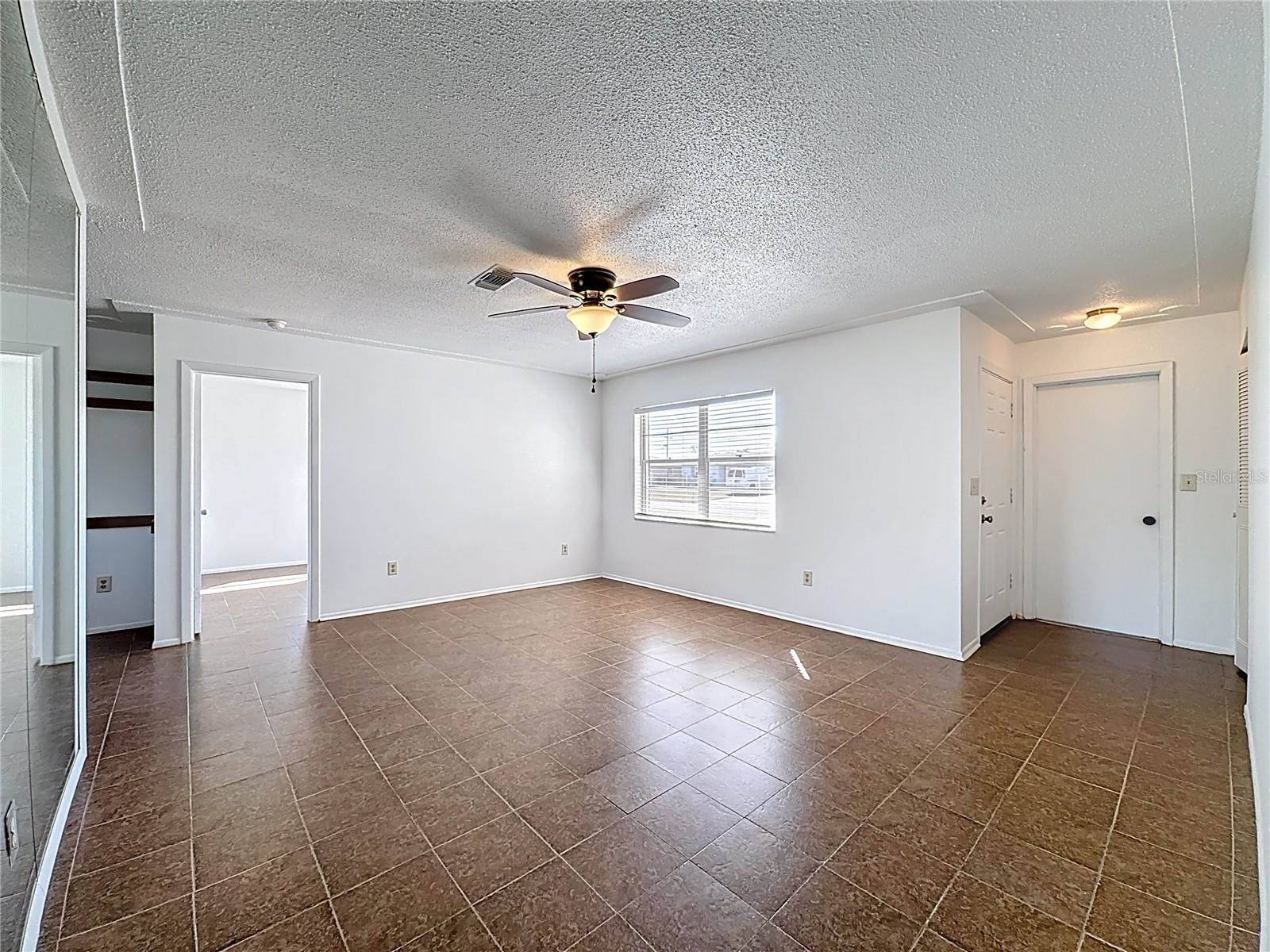 637 Michigan Drive North, Venice, FL 34293