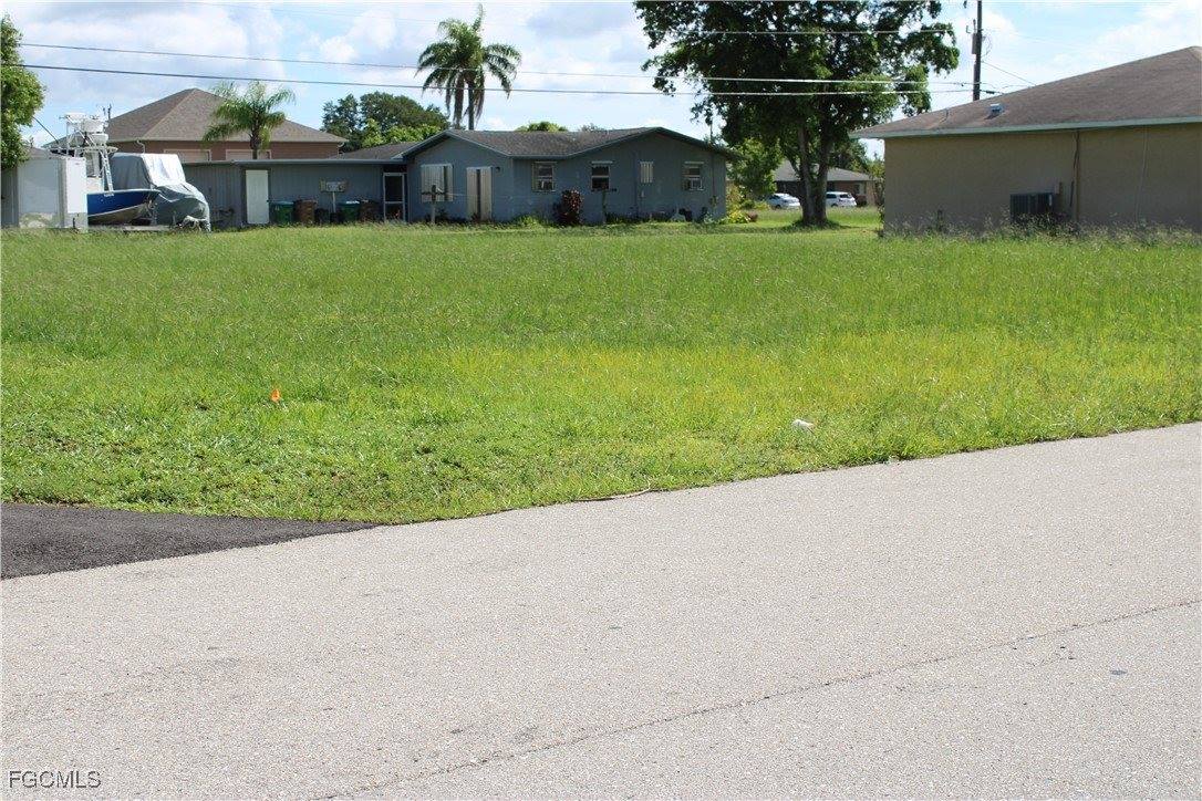 1117 NE 8th Terrace, Cape Coral, FL 33909