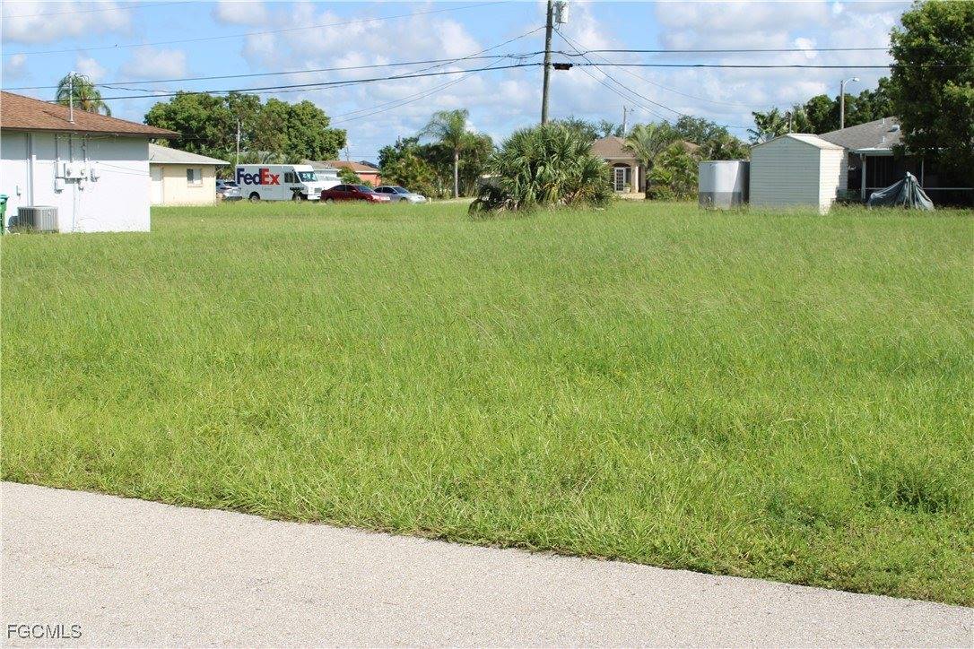 1117 NE 8th Terrace, Cape Coral, FL 33909