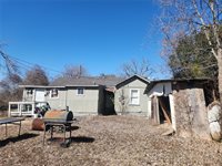 1006 Proctor St, Lockhart, TX 78644