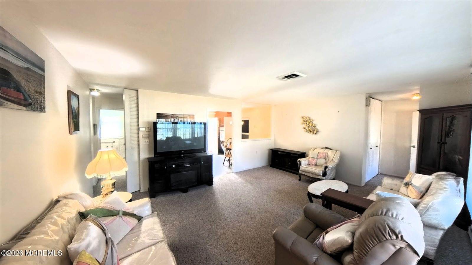 426A Chatham Court, Lakewood, NJ 08701