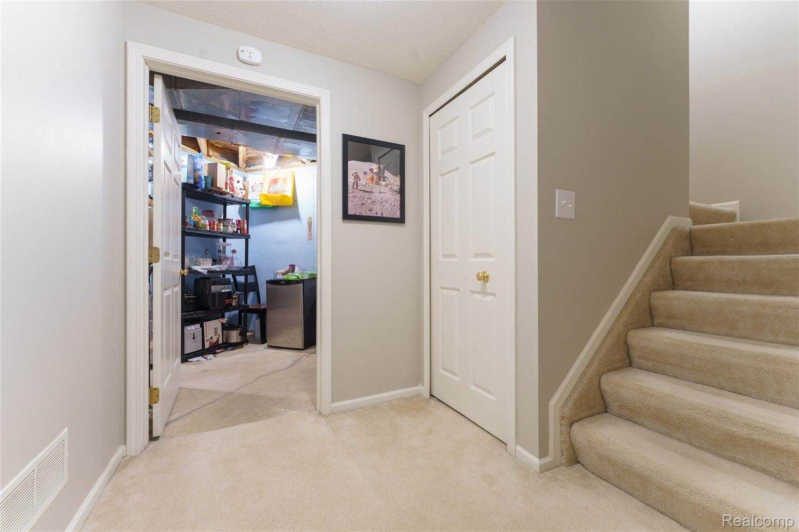 1321 Steeplechase Court, HowellTownship_Livingston, MI 48843