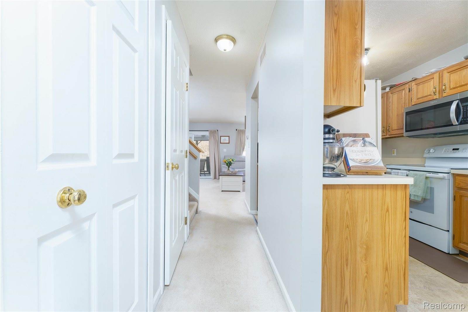 1321 Steeplechase Court, HowellTownship_Livingston, MI 48843