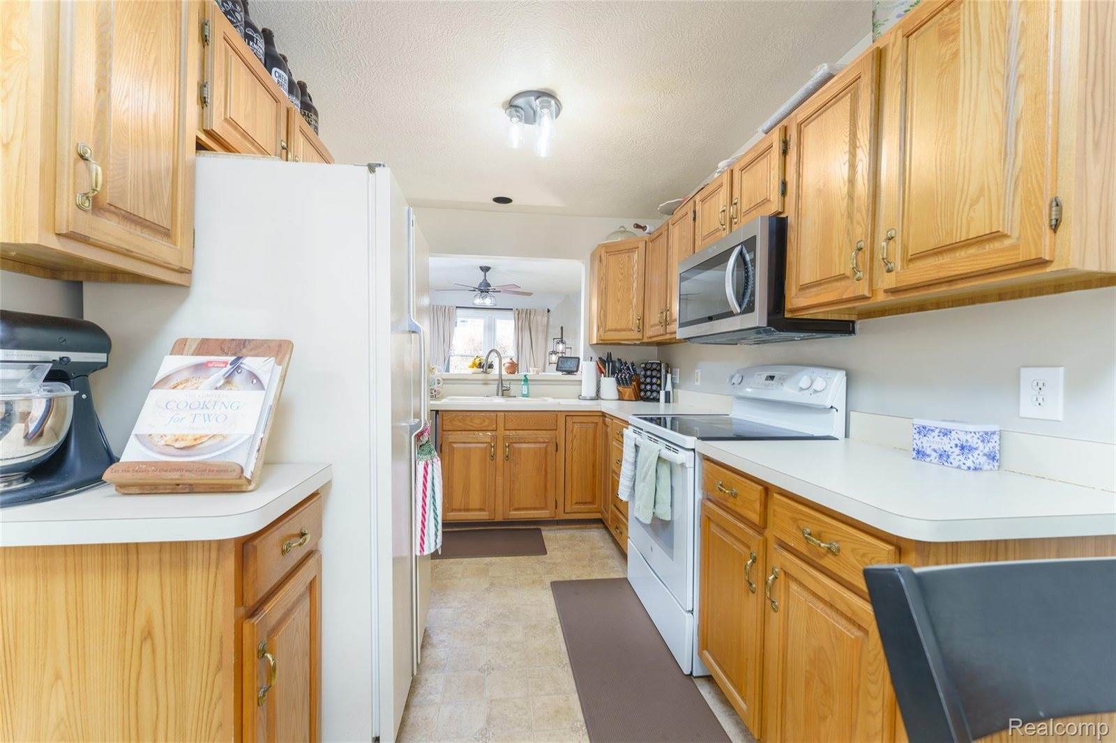 1321 Steeplechase Court, HowellTownship_Livingston, MI 48843