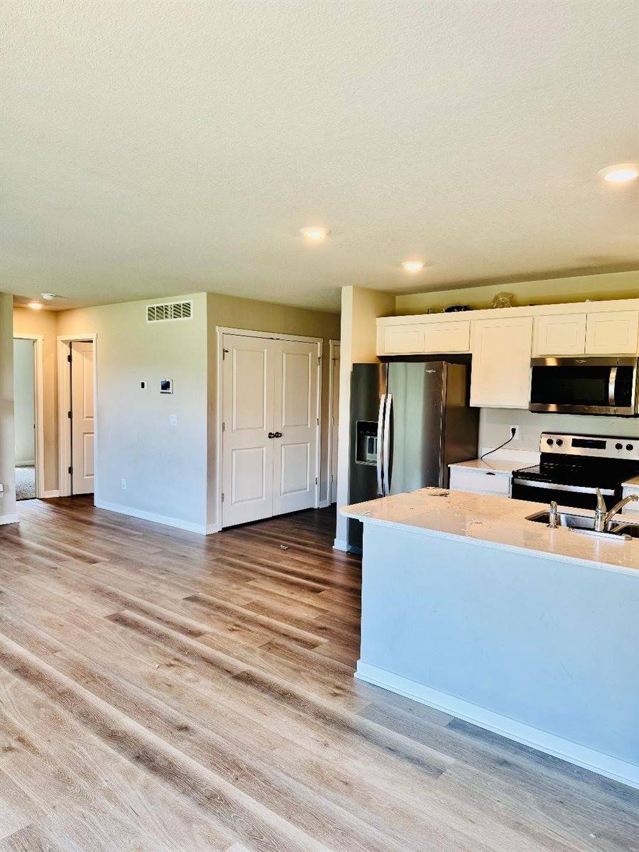 82 Dakota Circle, Waukee, IA 50263