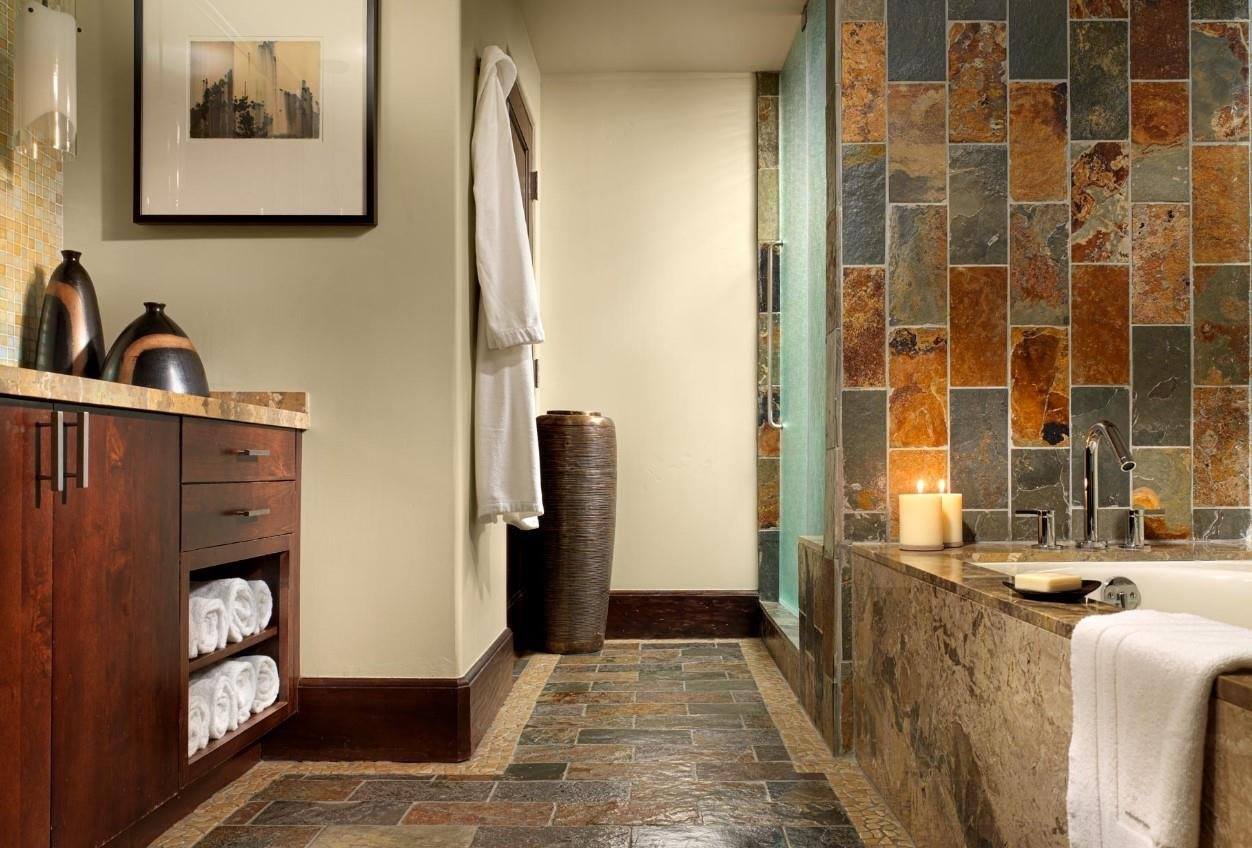 50 Canyon Blvd. #B6-4, Mammoth Lakes, CA 93546