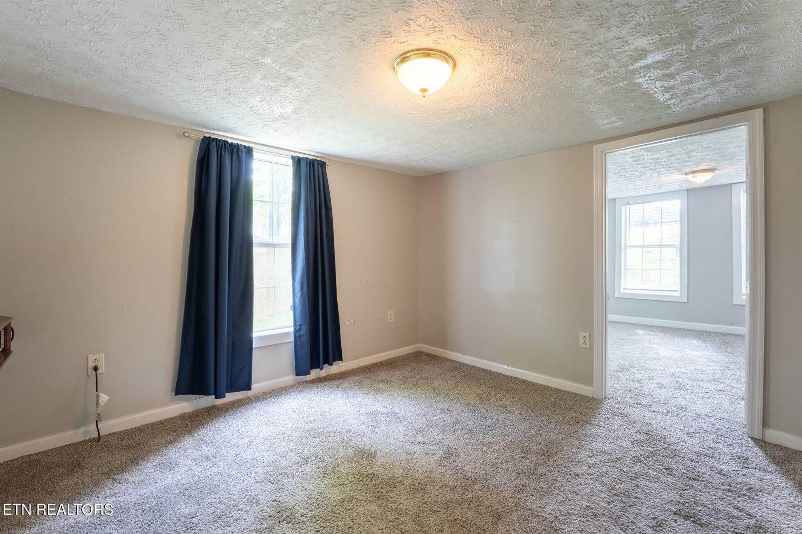 1301 Jefferson Ave, Maryville, TN 37804