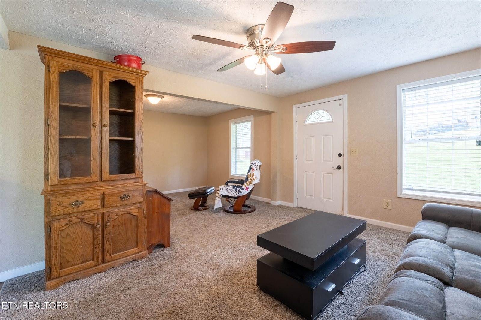 1301 Jefferson Ave, Maryville, TN 37804