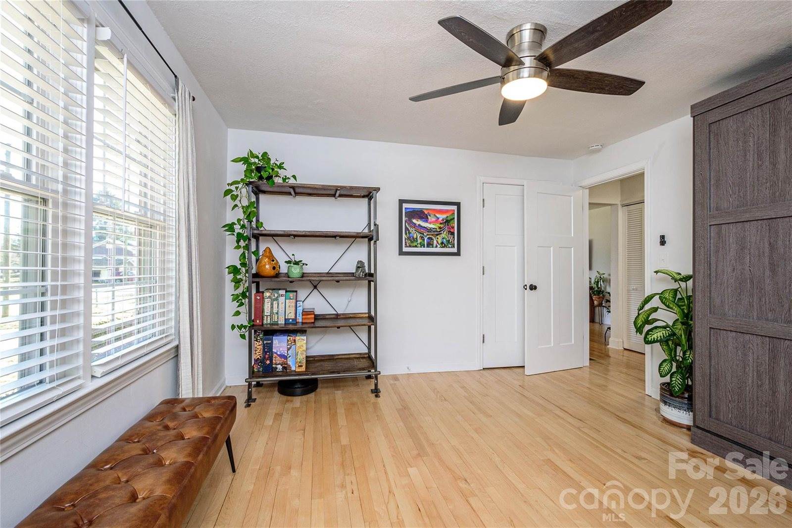 116 Thornbird Avenue, Hendersonville, NC 28792