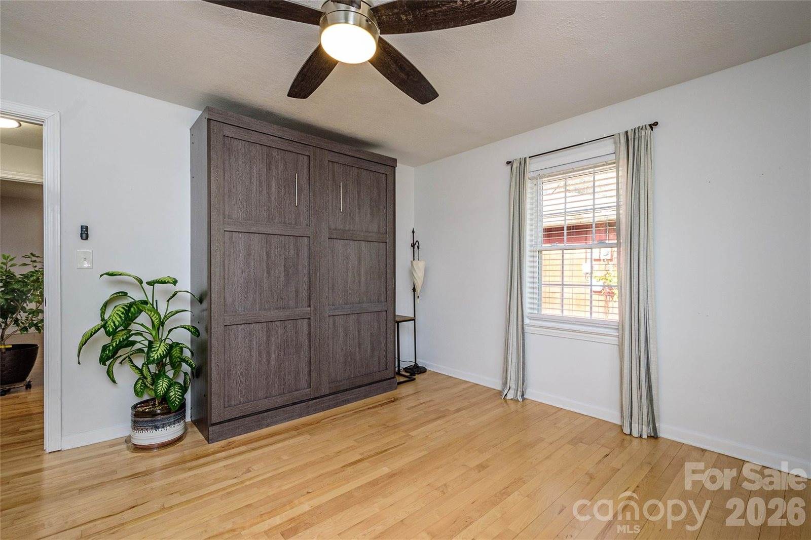 116 Thornbird Avenue, Hendersonville, NC 28792