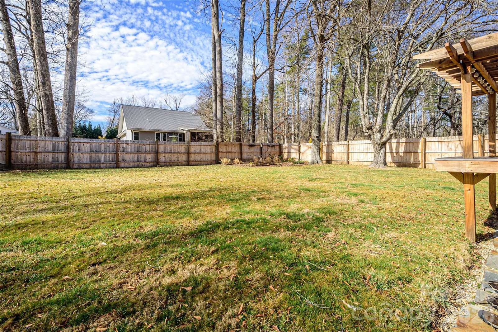 116 Thornbird Avenue, Hendersonville, NC 28792