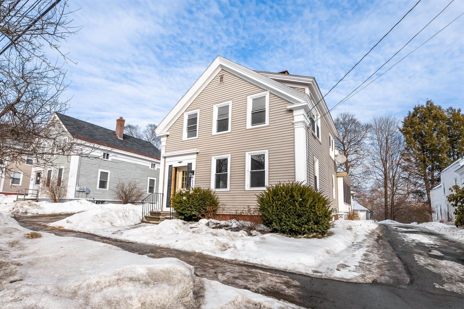 229 Center Street, Bangor, ME 04401