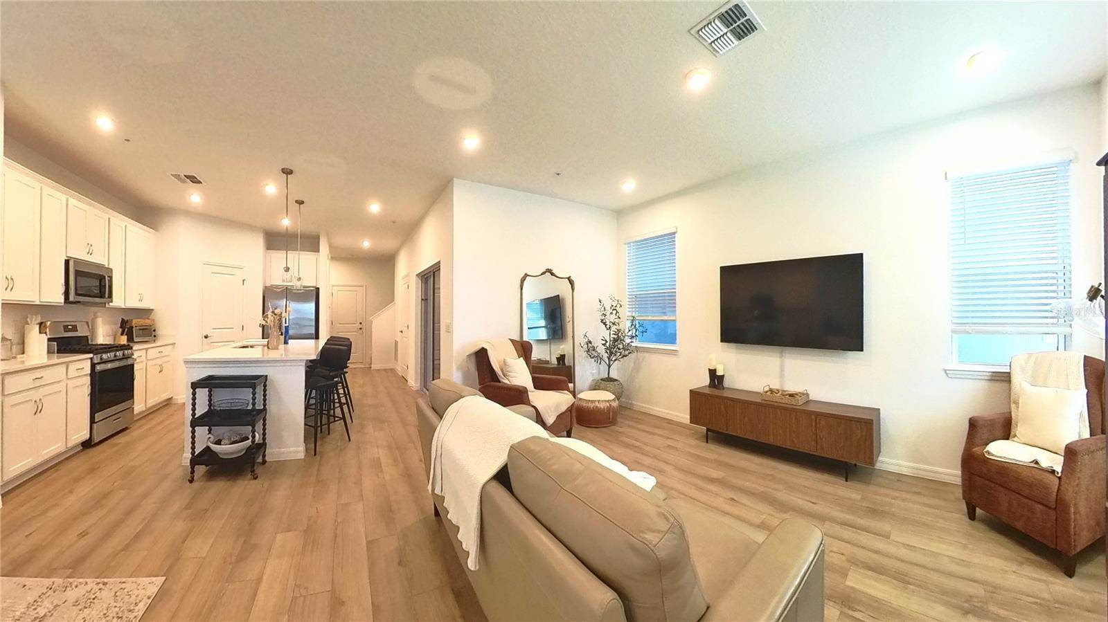 554 Orient Avenue, Debary, FL 32713