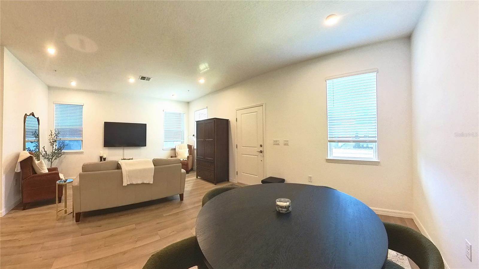 554 Orient Avenue, Debary, FL 32713