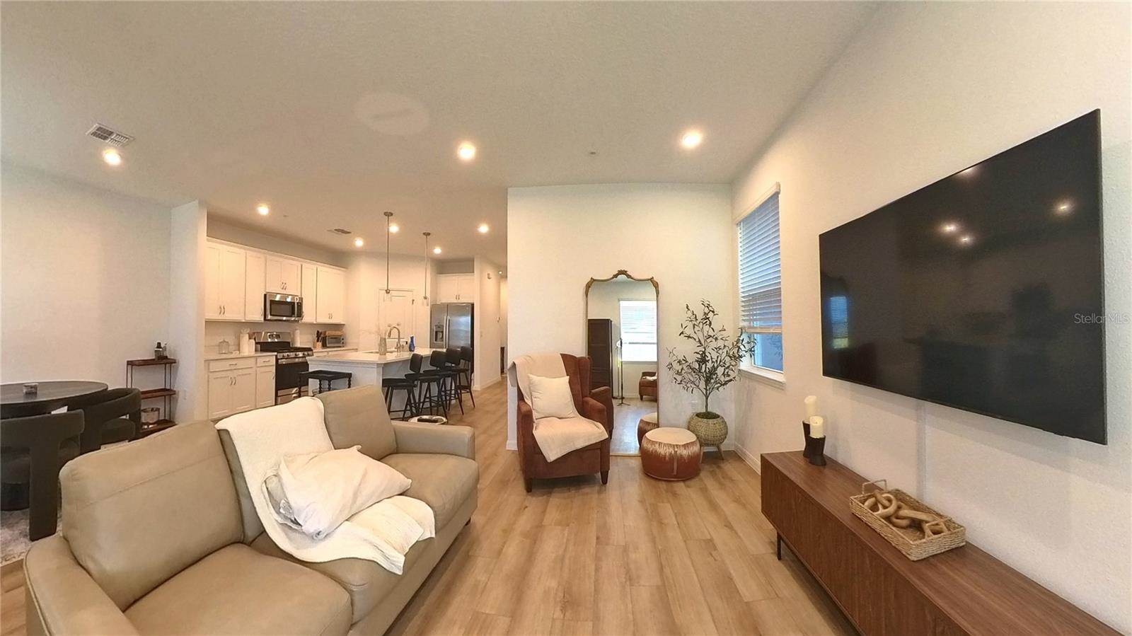 554 Orient Avenue, Debary, FL 32713