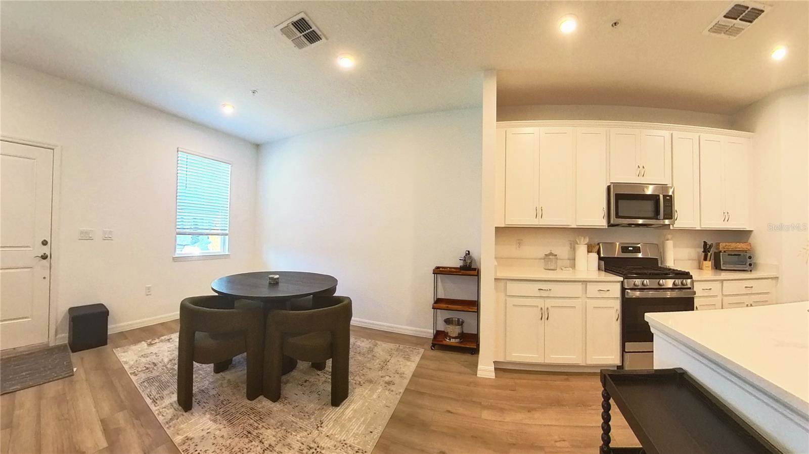 554 Orient Avenue, Debary, FL 32713