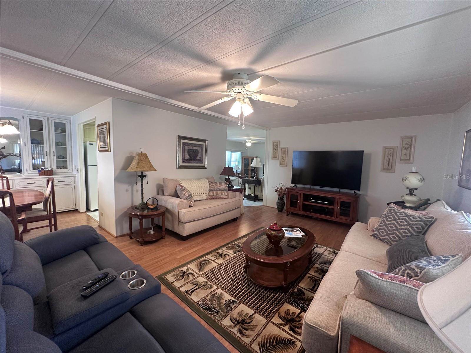1100 Belcher Road South, Largo, FL 33771