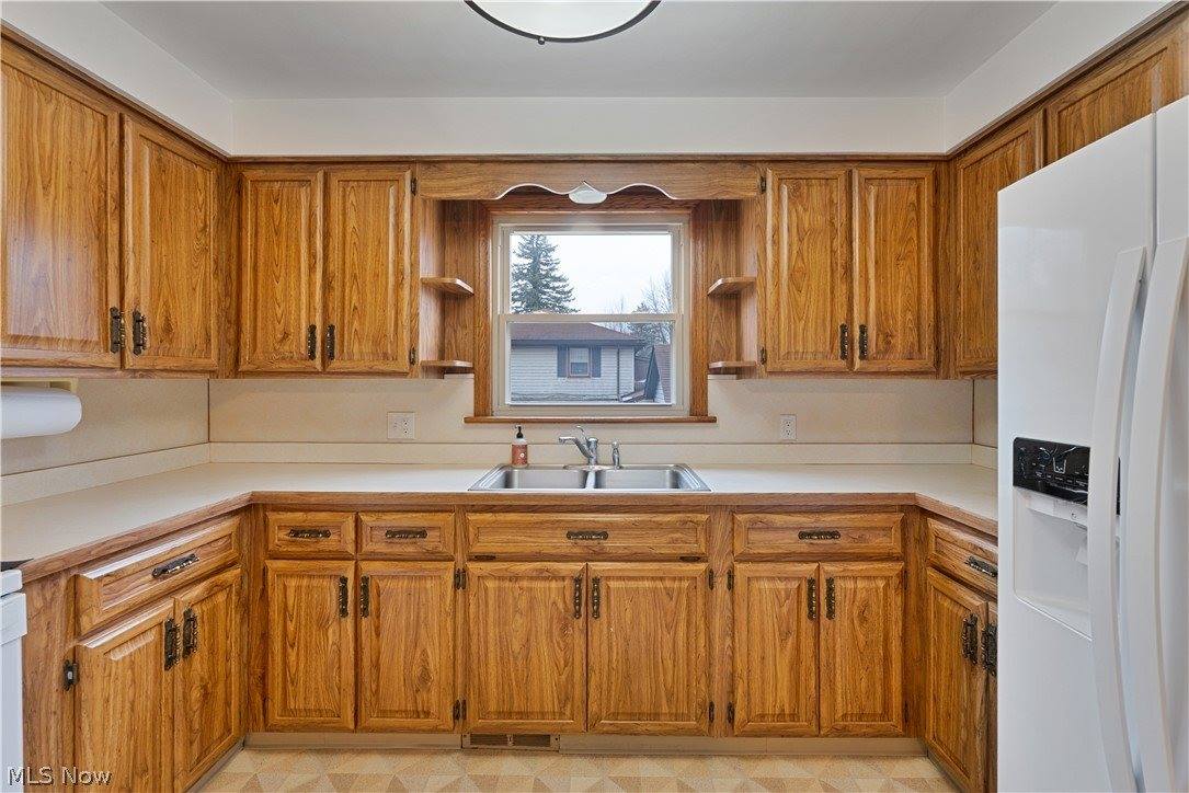 9868 Unity Road, Poland, OH 44514