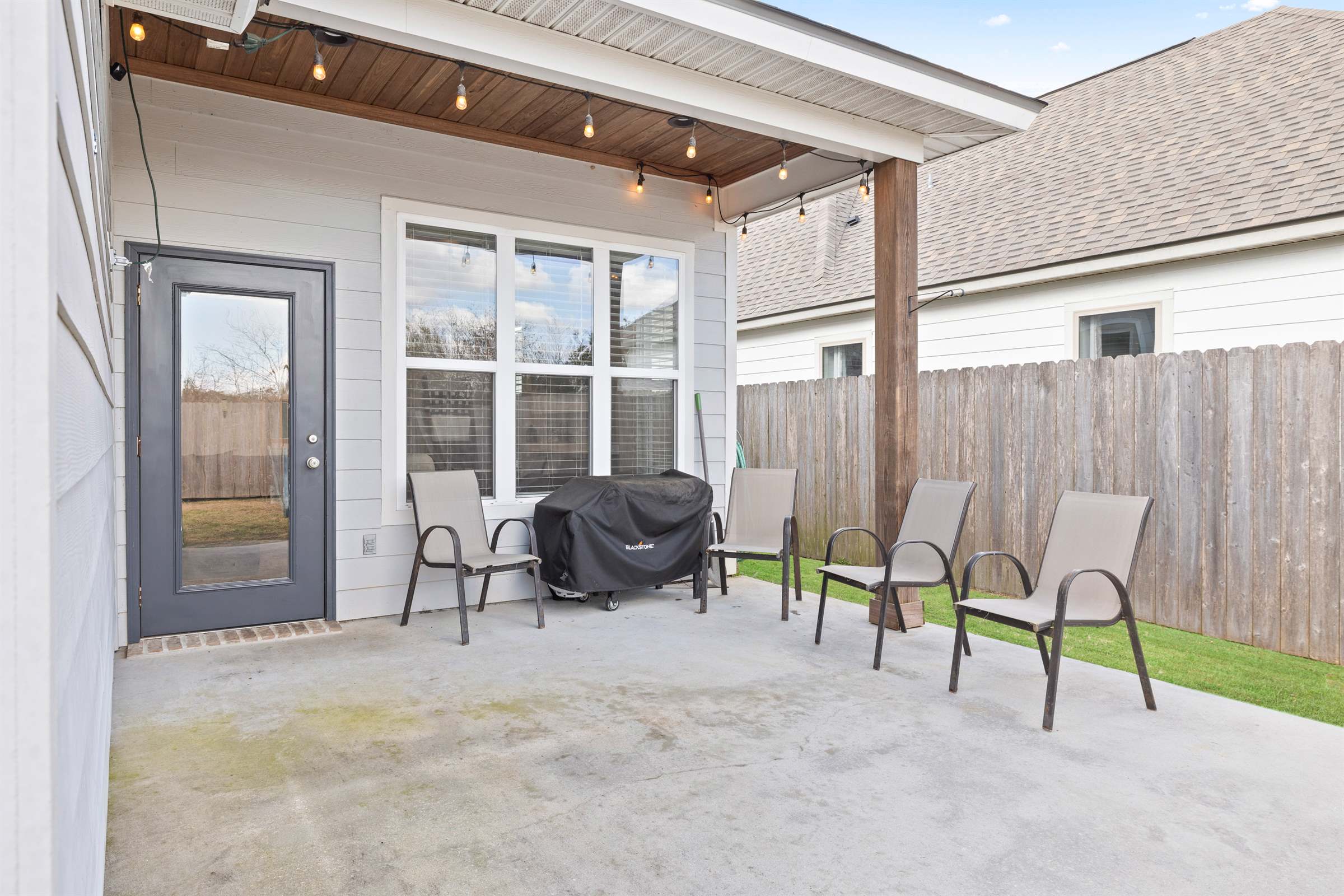 318 Adry Lane, Youngsville, LA 70952