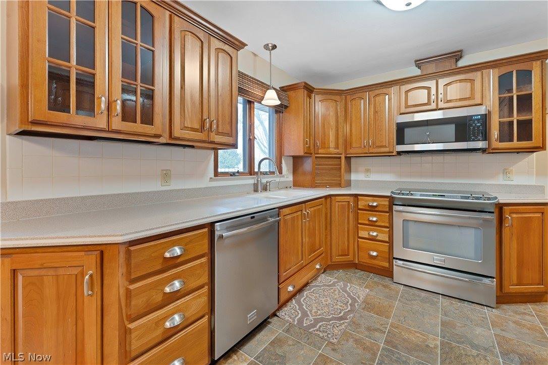 6599 Struthers Road, Poland, OH 44514