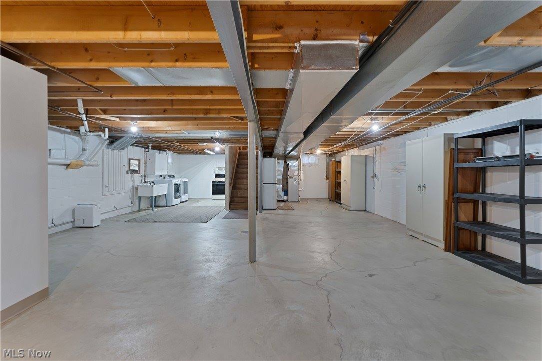 6599 Struthers Road, Poland, OH 44514