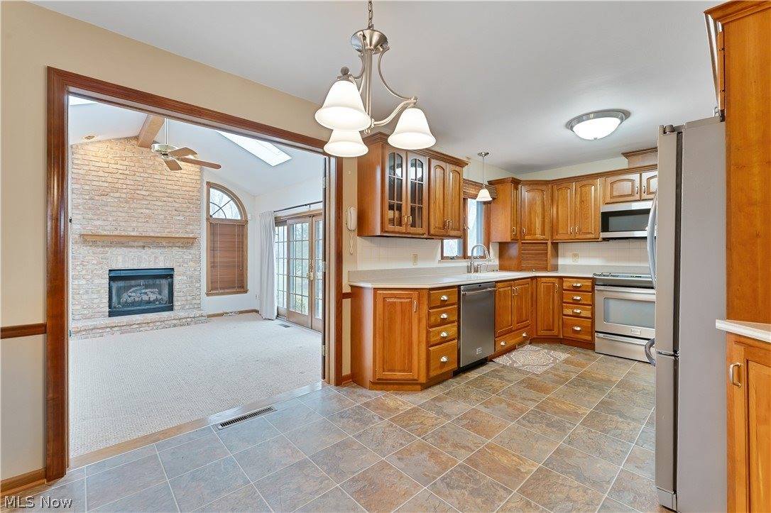 6599 Struthers Road, Poland, OH 44514