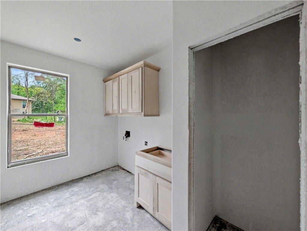 17 Ironside Lane, Bella Vista, AR 72715