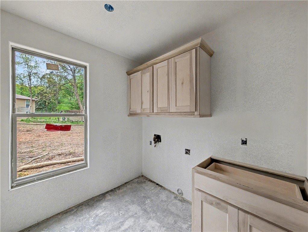 17 Ironside Lane, Bella Vista, AR 72715