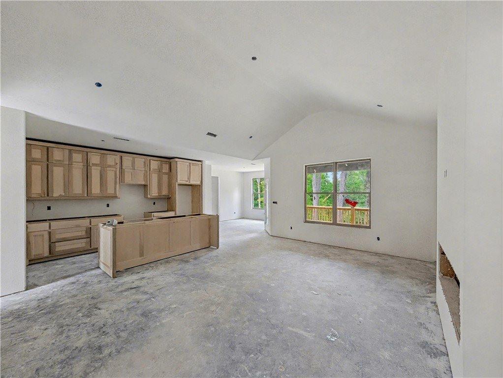 17 Ironside Lane, Bella Vista, AR 72715