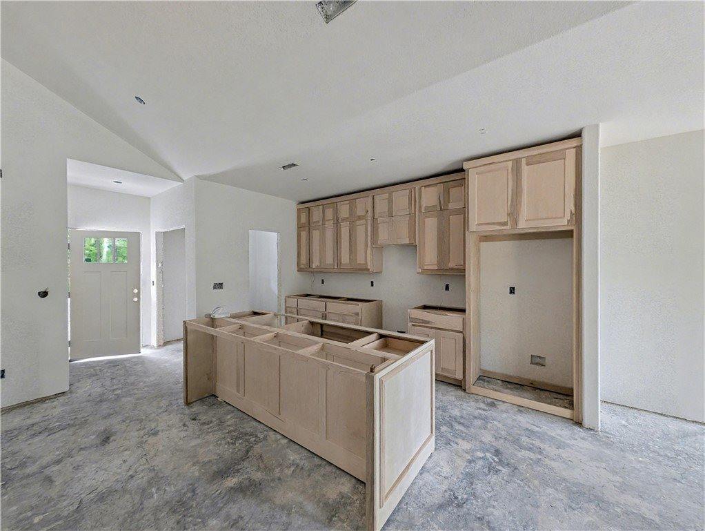 17 Ironside Lane, Bella Vista, AR 72715