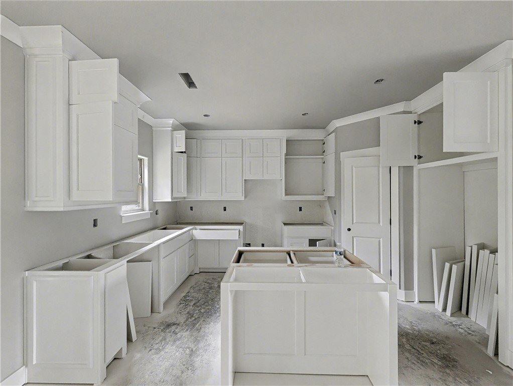 19 Mildenhall Drive, Bella Vista, AR 72714