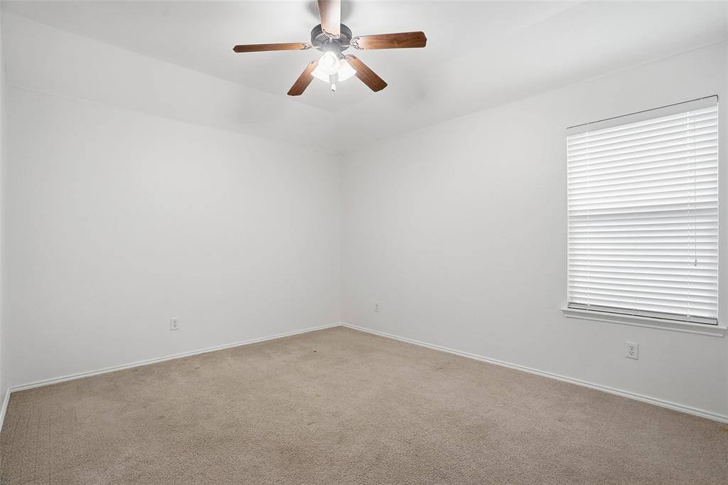 508 Lakeview Circle, Burleson, TX 76028