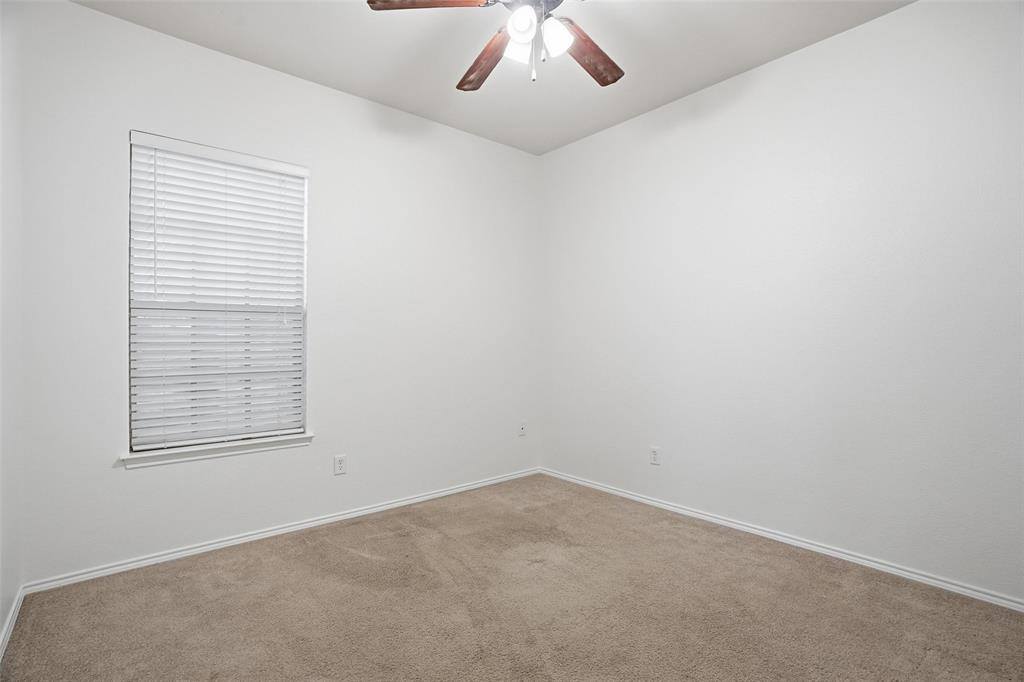 508 Lakeview Circle, Burleson, TX 76028