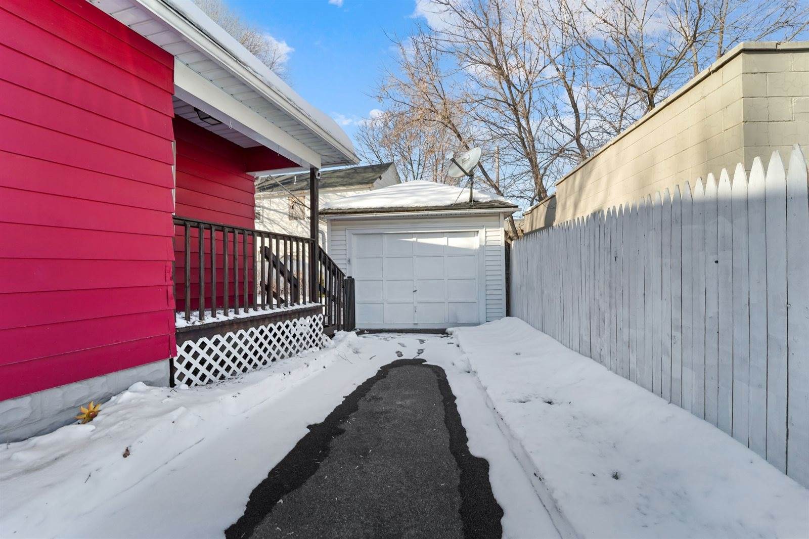 3102 Buckingham Road, Endicott, NY 13760