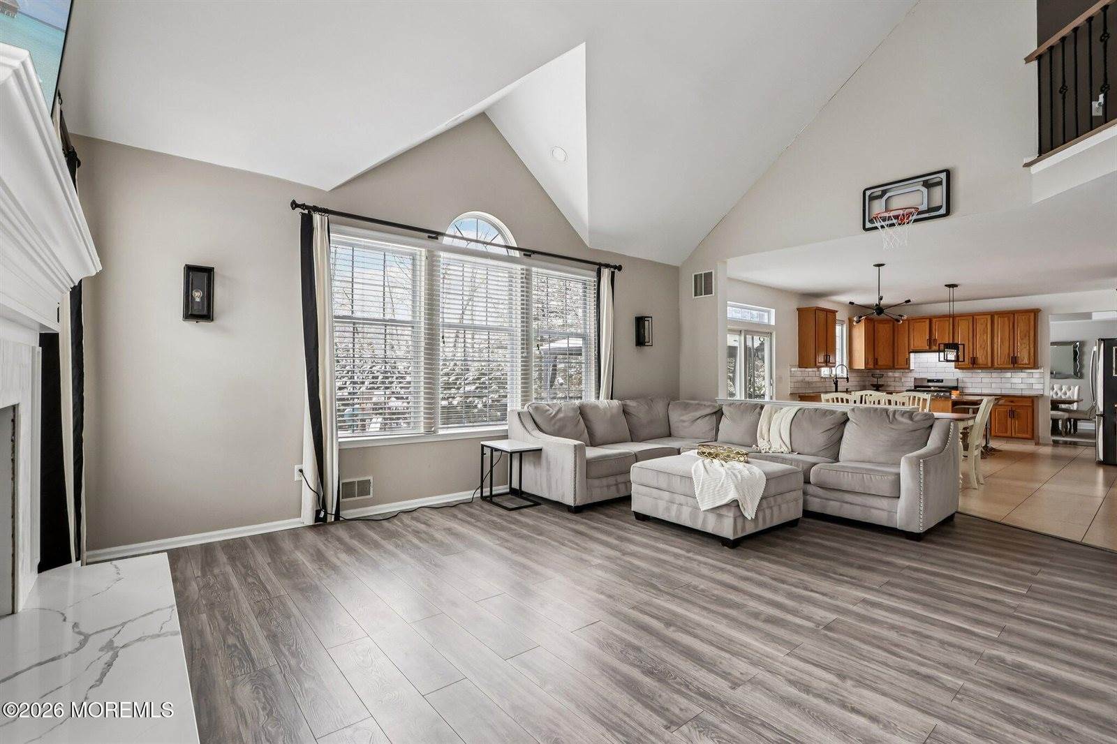 9 Winners Circle, Manalapan, NJ 07726