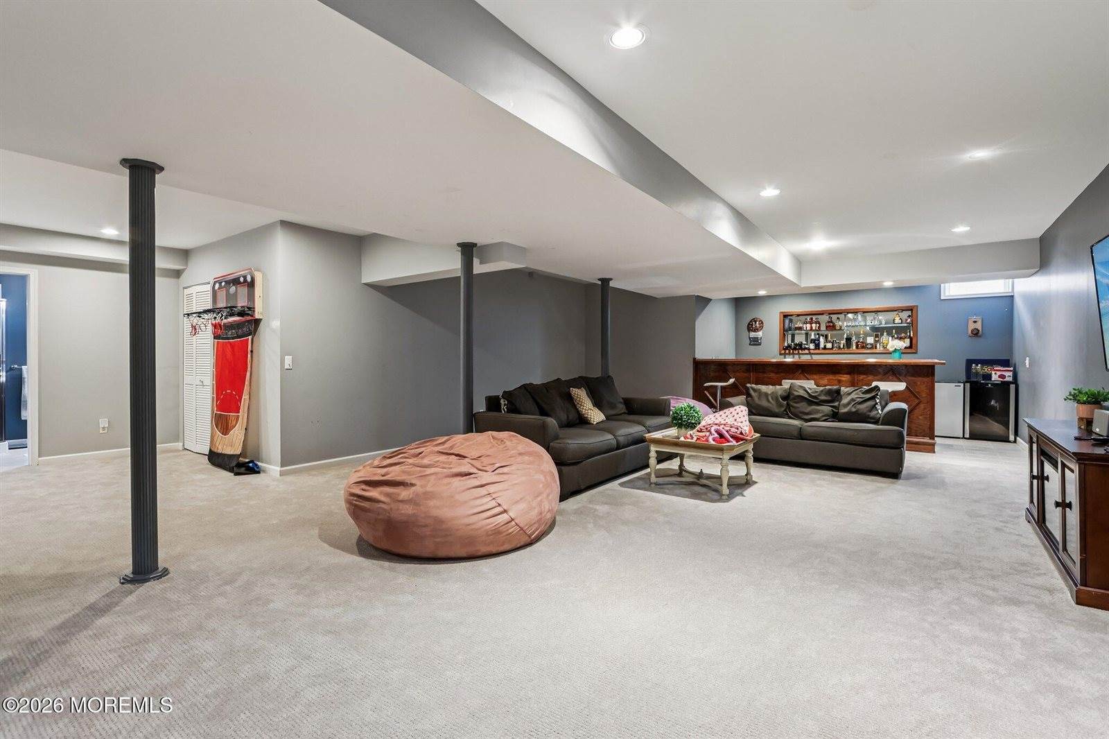 9 Winners Circle, Manalapan, NJ 07726