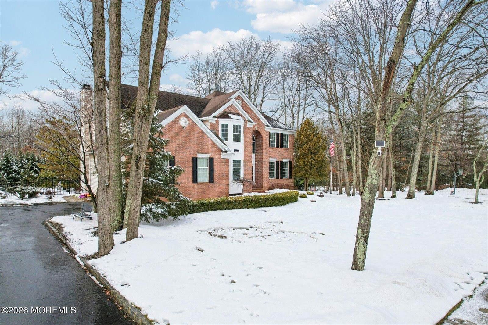 9 Winners Circle, Manalapan, NJ 07726