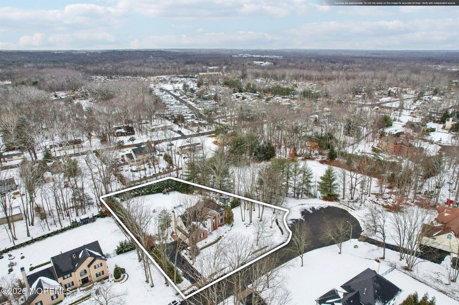 9 Winners Circle, Manalapan, NJ 07726